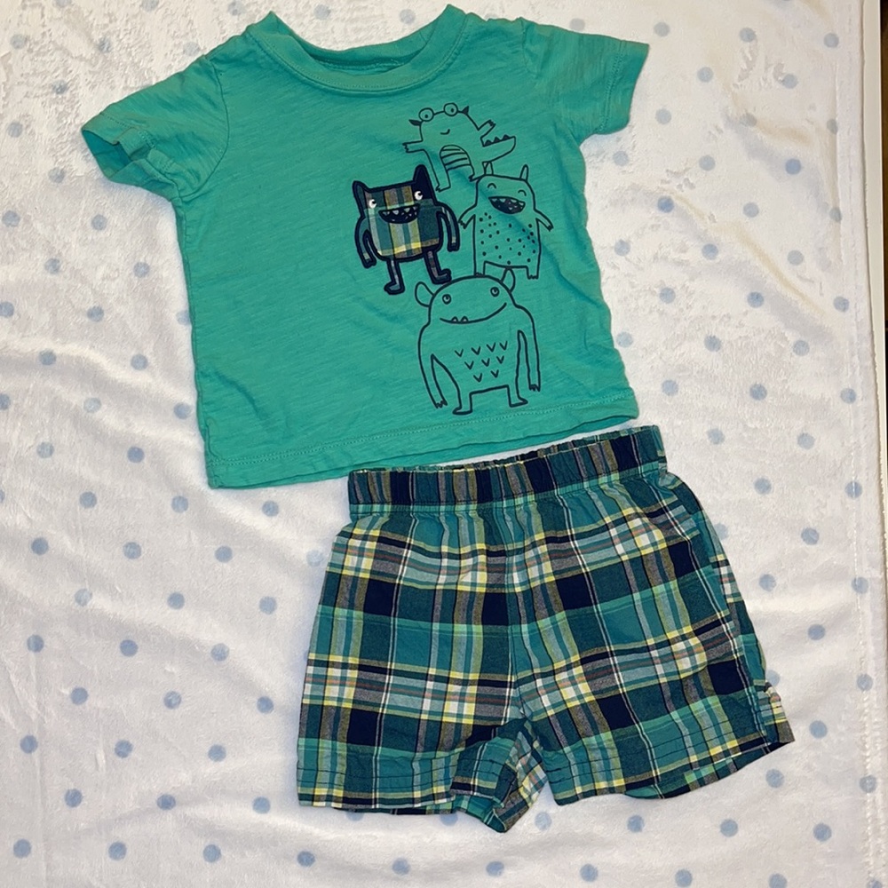 2 outfits. Carter’s 6 Months - Picture 3 of 3